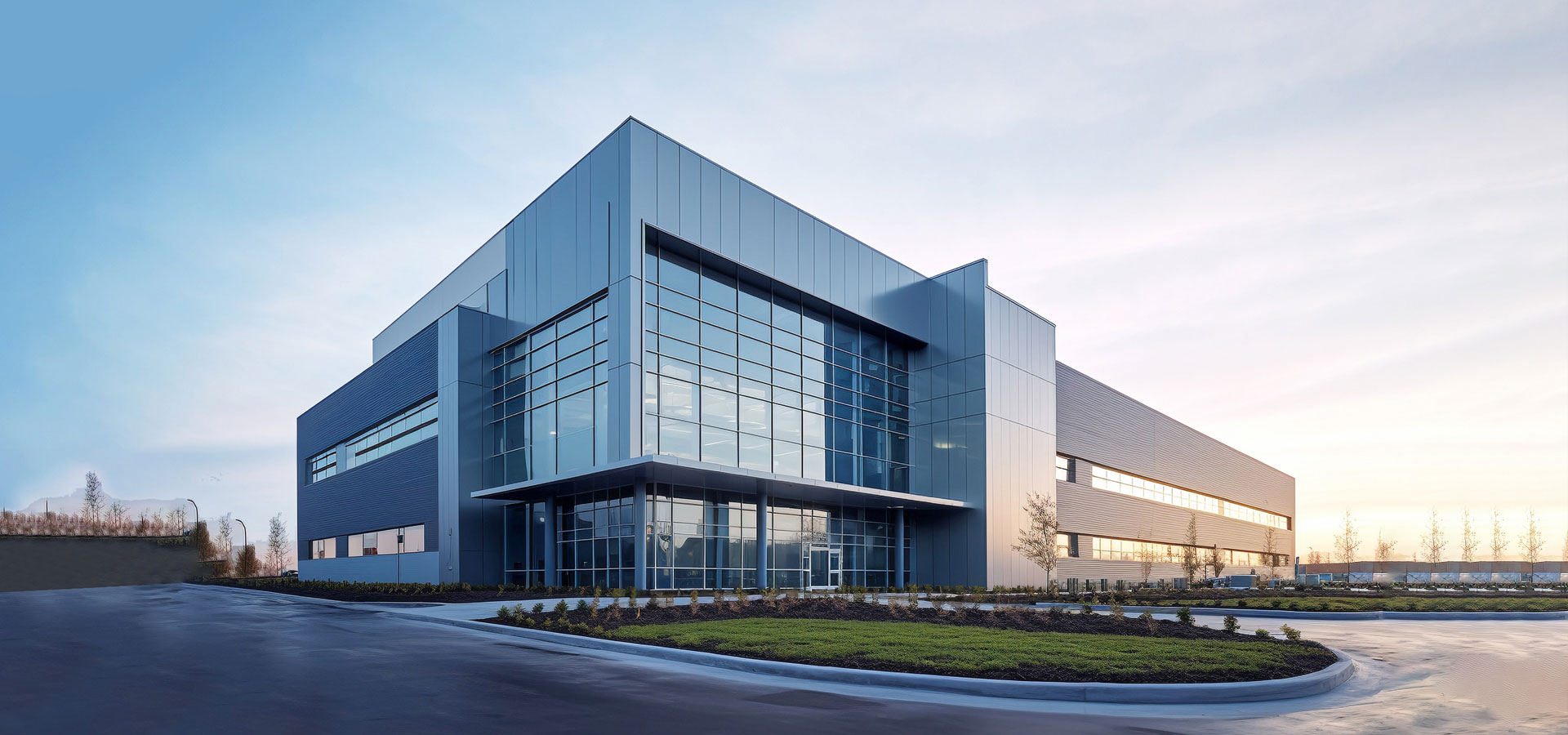 Focus on R&D & production of leather makeup bags